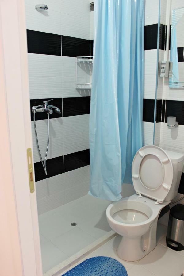 ホテル Hercules House Sarandë エクステリア 写真